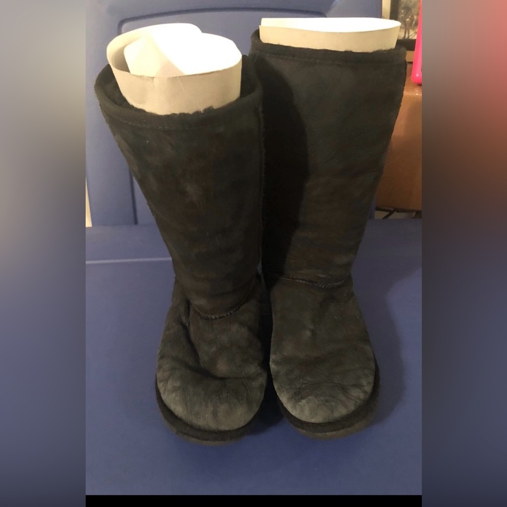 Black tall UGG boots